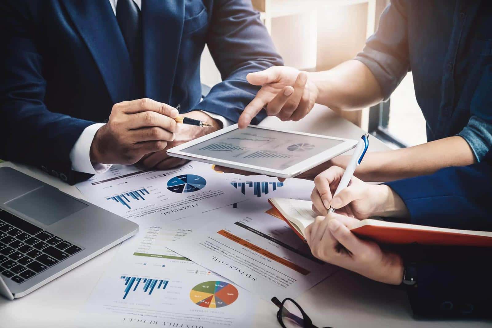 Data Governance, Protection and Compliance Management