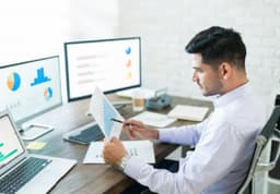 The Role of a Data Analyst in Shaping Business Strategy