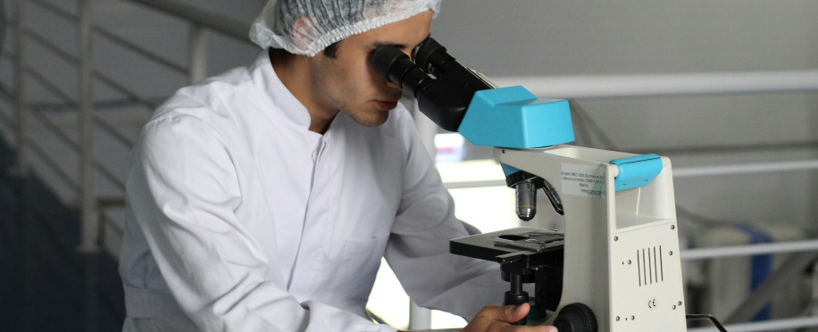 How Can a Hospital Administration Course Advance Your Career?