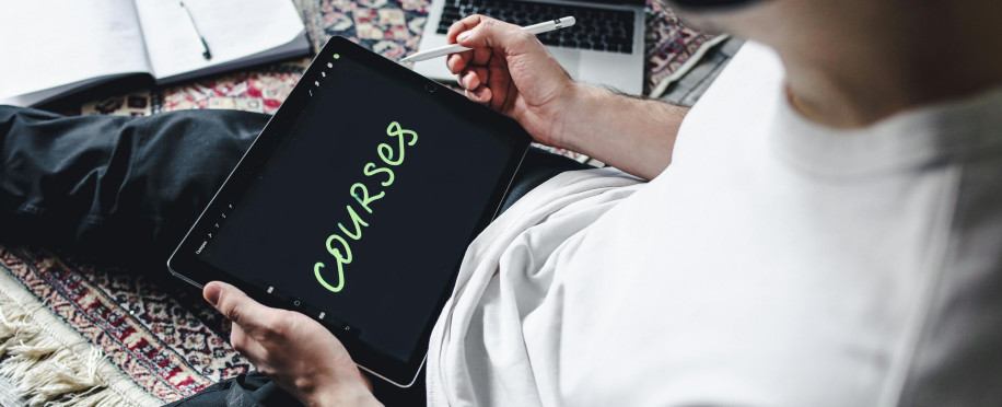 Exploring Online Learning: Top Online Courses in Singapore