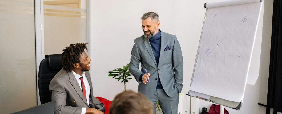 Beyond Theory: What Makes Leadership Training Actually Transform Leaders