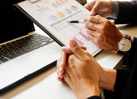 Enhancing Skills in Negotiation: Comprehensive Training Courses for Professionals