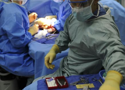 How Can a Hospital Administration Course Advance Your Career?