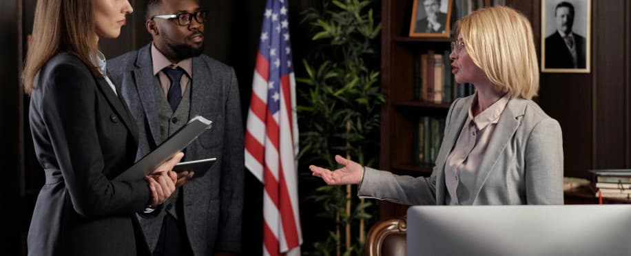 Authoritative Leadership: When and How to Apply It for Success