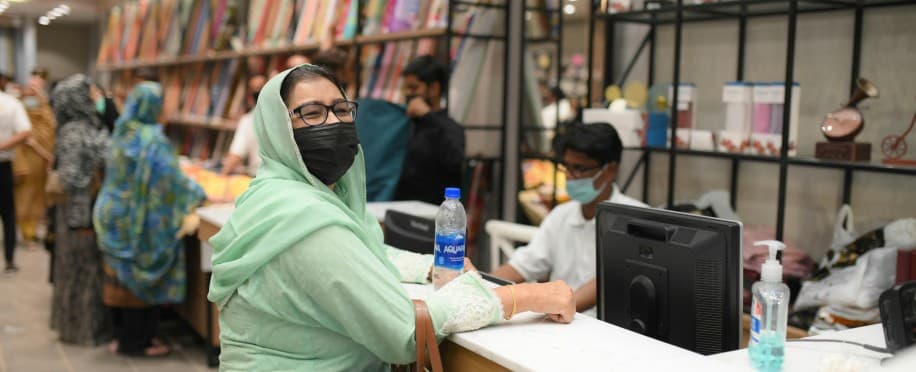 The AI Shopping Assistant Is Here — Will It Replace Human Decision-Making?